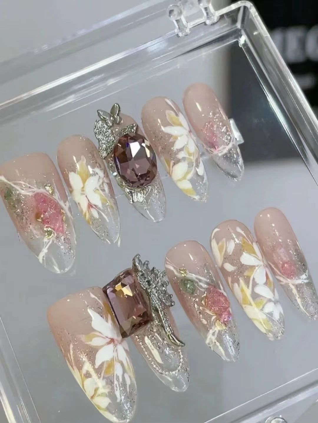 White flowers diamonds nails
