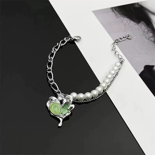 Split love stitching pearl bracelet female 2022 new niche design senior sense of hip-hop sweet cool wind hand jewelry