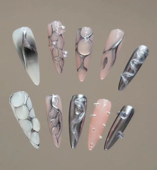 Handmade nail enhancement with fake nail patches for whitening, liquid butterfly halo dyeing, detachable pregnant woman bride finished nail enhancement