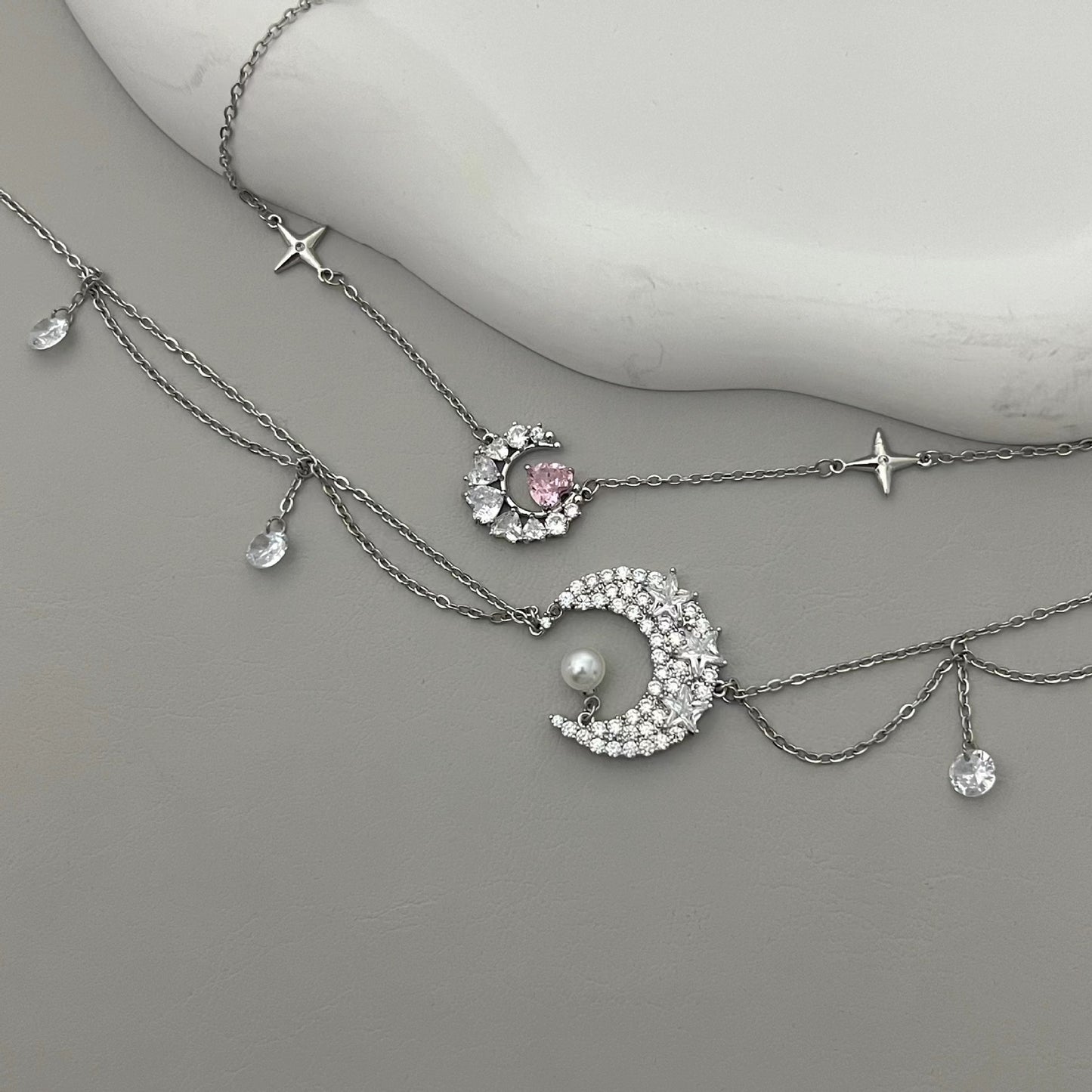 Star Moon Necklace for Girls: Light Luxury, Small and Popular, Advanced Design Sense, Network Red Love, Collar Chain, 2022 New Fashion Necklace