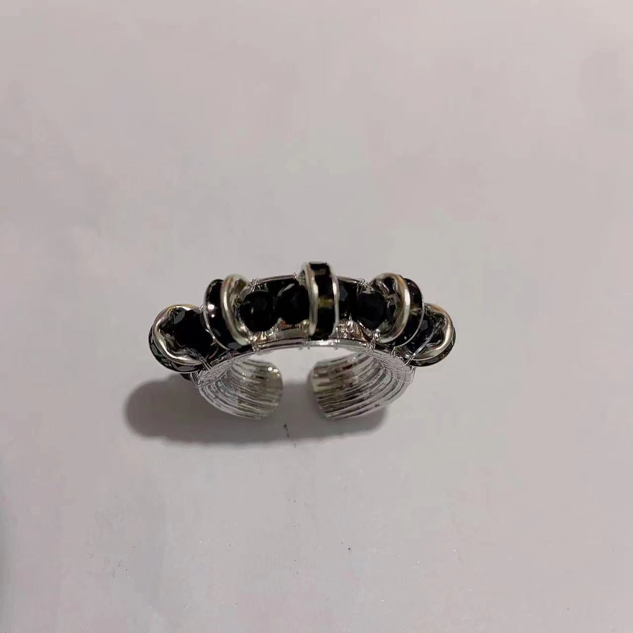 Original Black Poison Black Stone Ring with Small Design, Sweet and Cool Style, Simple and Advanced Sense, Personalized Ring for Male and Female Lovers