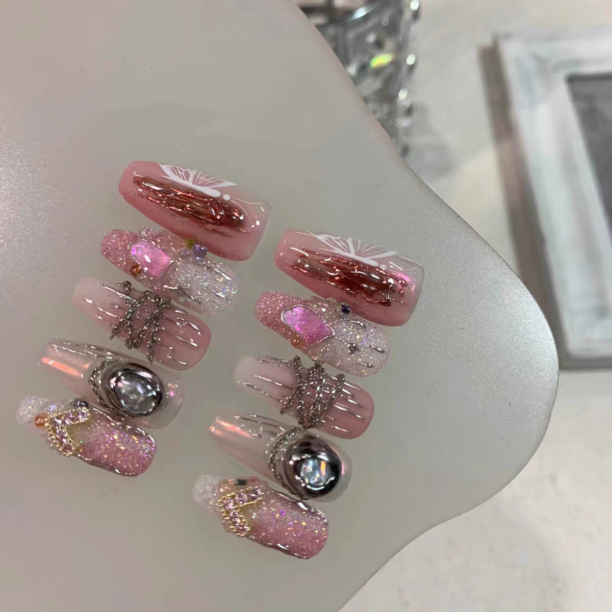 Wearing Nail Customized Advanced Japanese Pink and Daisy Handmade Nail Enhancement Finished False Nail Patch Heavy Industry Metal Sweet Cool Spicy Girl