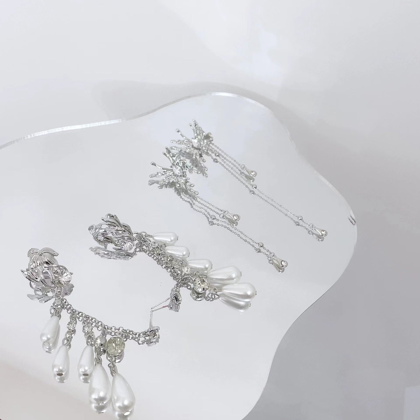 Beautiful smart gemstone water drop arc Earrings Silver Needle Earrings
