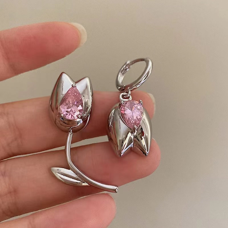 Tantalizing tulip metal pink zircon flower earrings