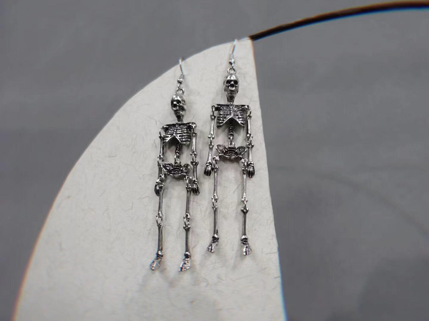 Skull earrings with Silver Vintage tassels