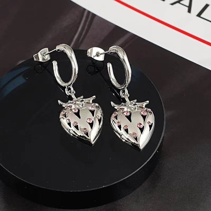 Premium sense earrings female ins metal strawberry earrings zirconia 925 silver needle earrings light luxury niche design sense earrings