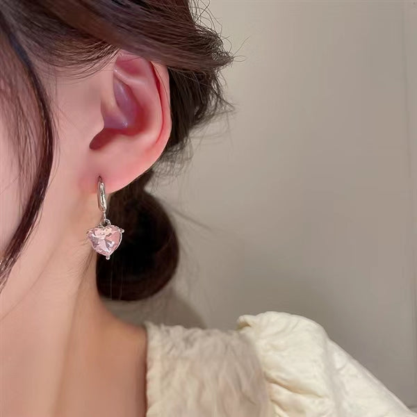 Asymmetric pink zircon heart earrings, niche design, personalized earrings, Fashion Earrings