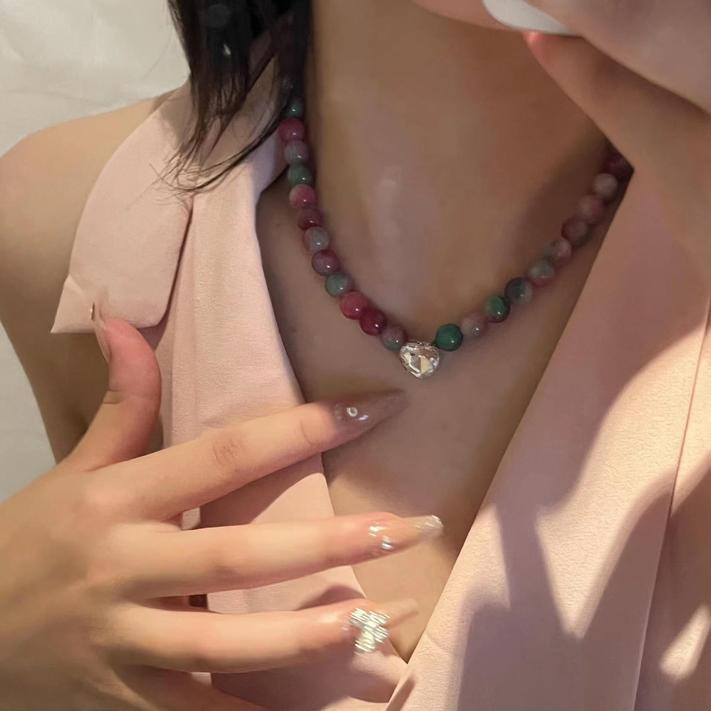 Original design: new Chinese run away pink love zircon spice pendant design: fashionable collarbone Necklace