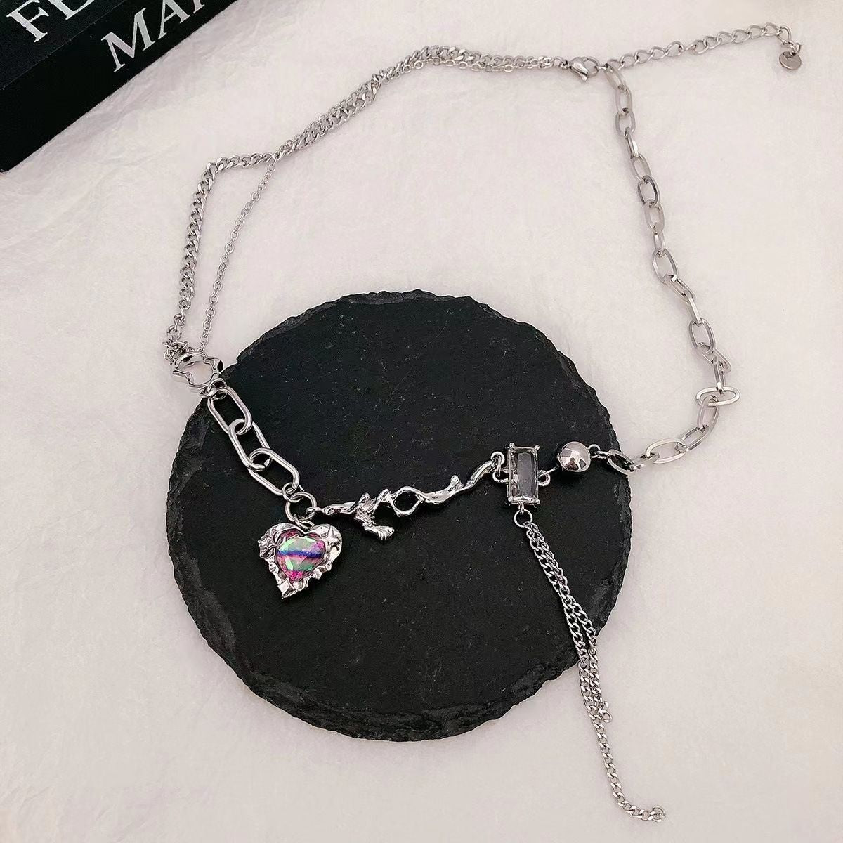 Colorful Heart Splice Zircon Pearl Necklace Women's Light and Luxury Ins Small crowd Design High class Titanium Steel Collar Chain Tide