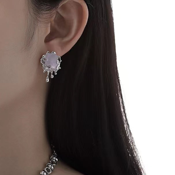 Imitation mineral resin flow heart earrings, female French minority literature, Japanese sweet earrings