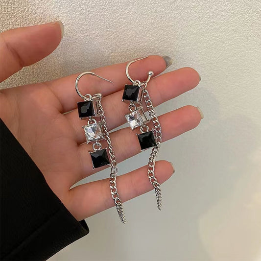 925 Silver Needle Asymmetrical Chain Tassel Earrings Silver Cool Wind Sweet Cool Earrings