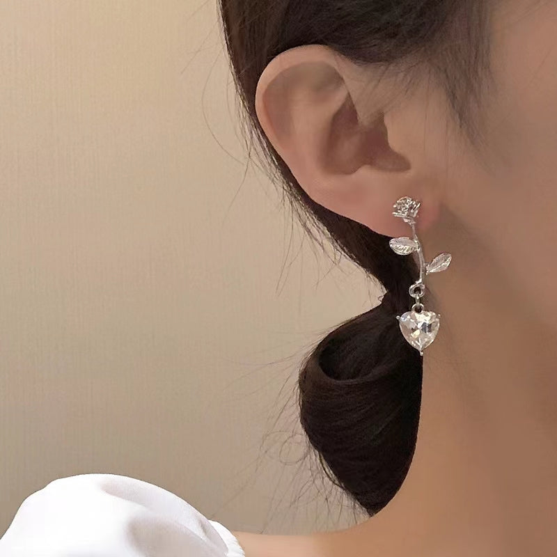 Small Fresh Silver Flower Love Earrings Design Sense Earrings Fashion Girl