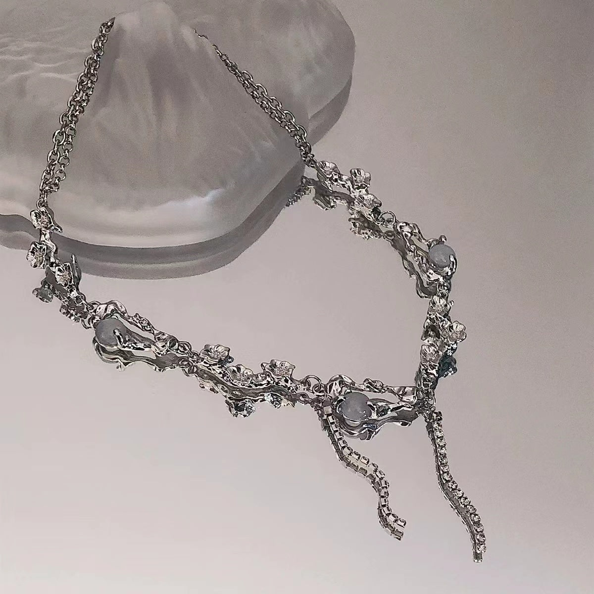 Cool wind peach moonstone rhinestone tassel necklace