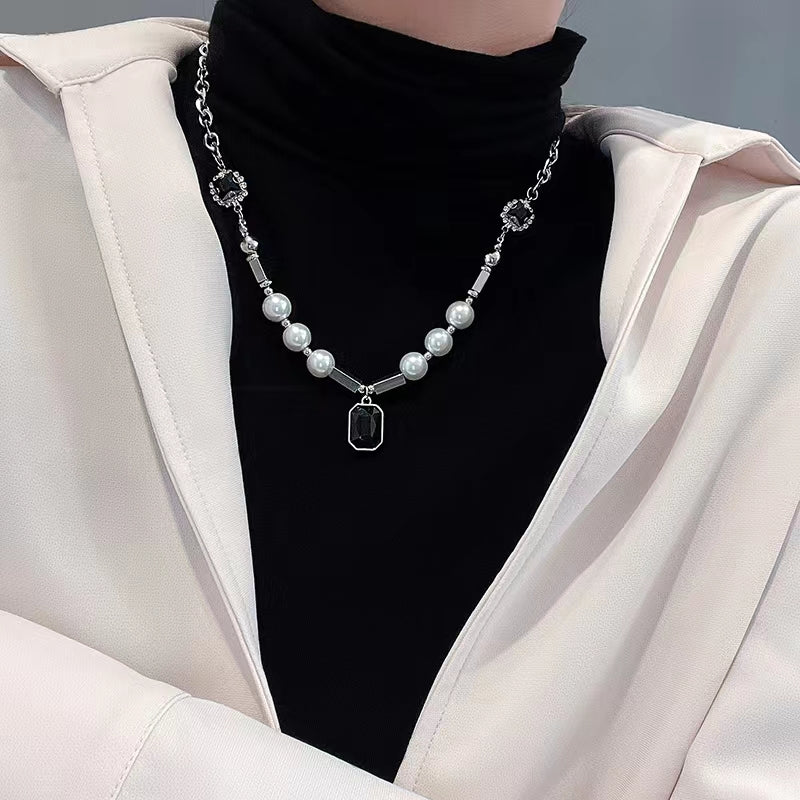Vintage black crystal pearl patchwork necklace