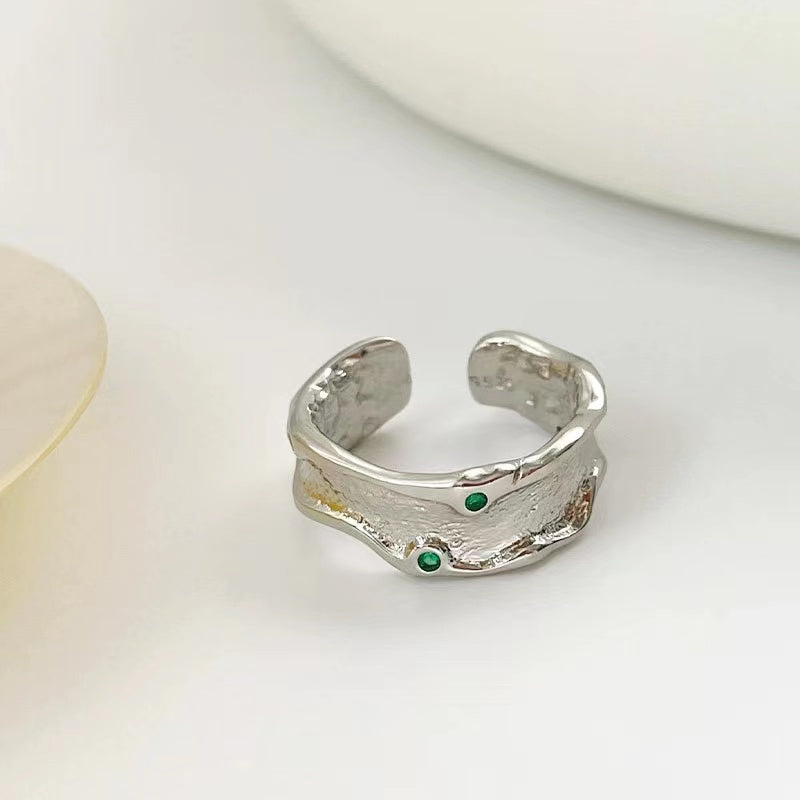Green diamond shaped wide white agate ring