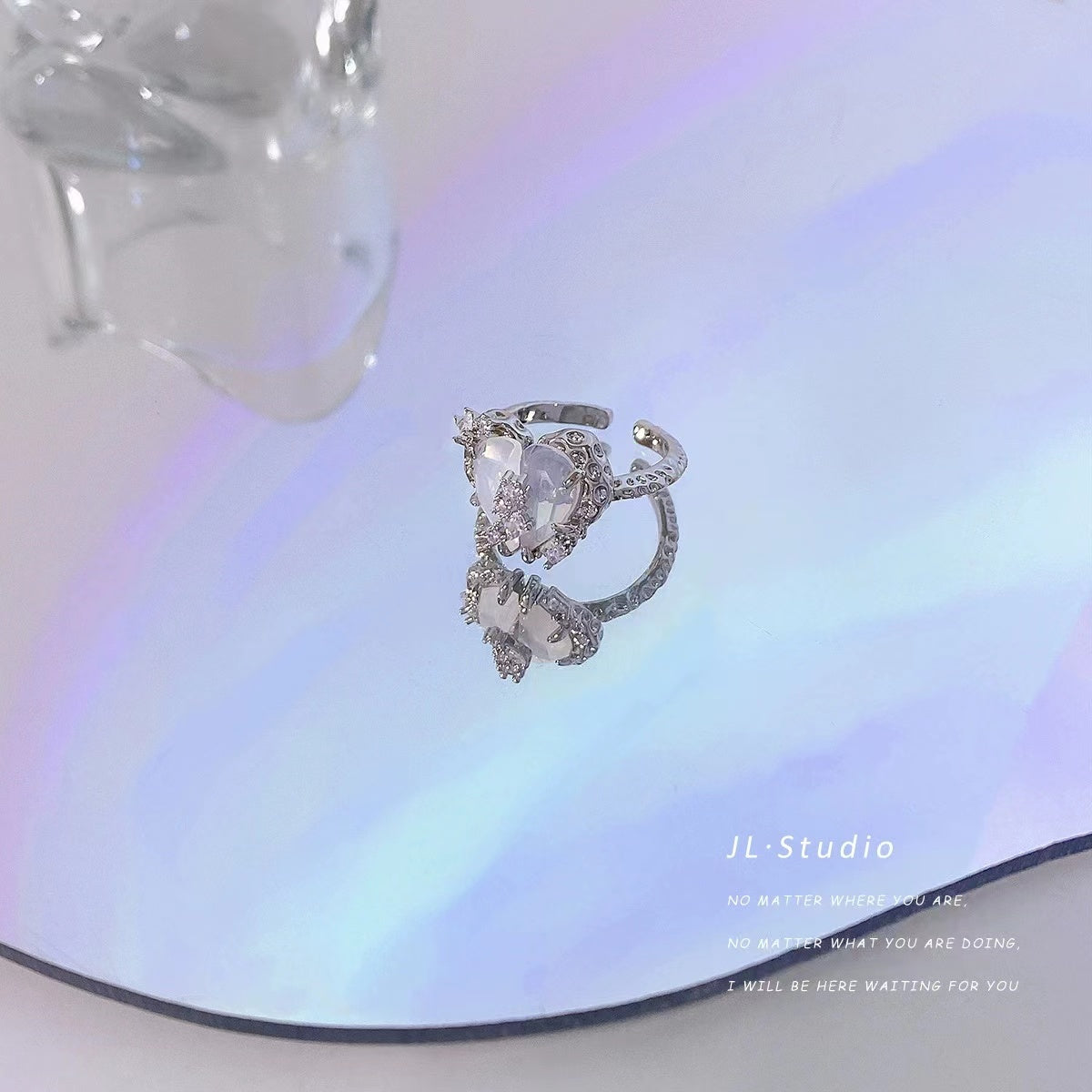 Niche design cold wind geometric zirconia ring female tide ins senior sense of light luxury simple hundred match finger ring