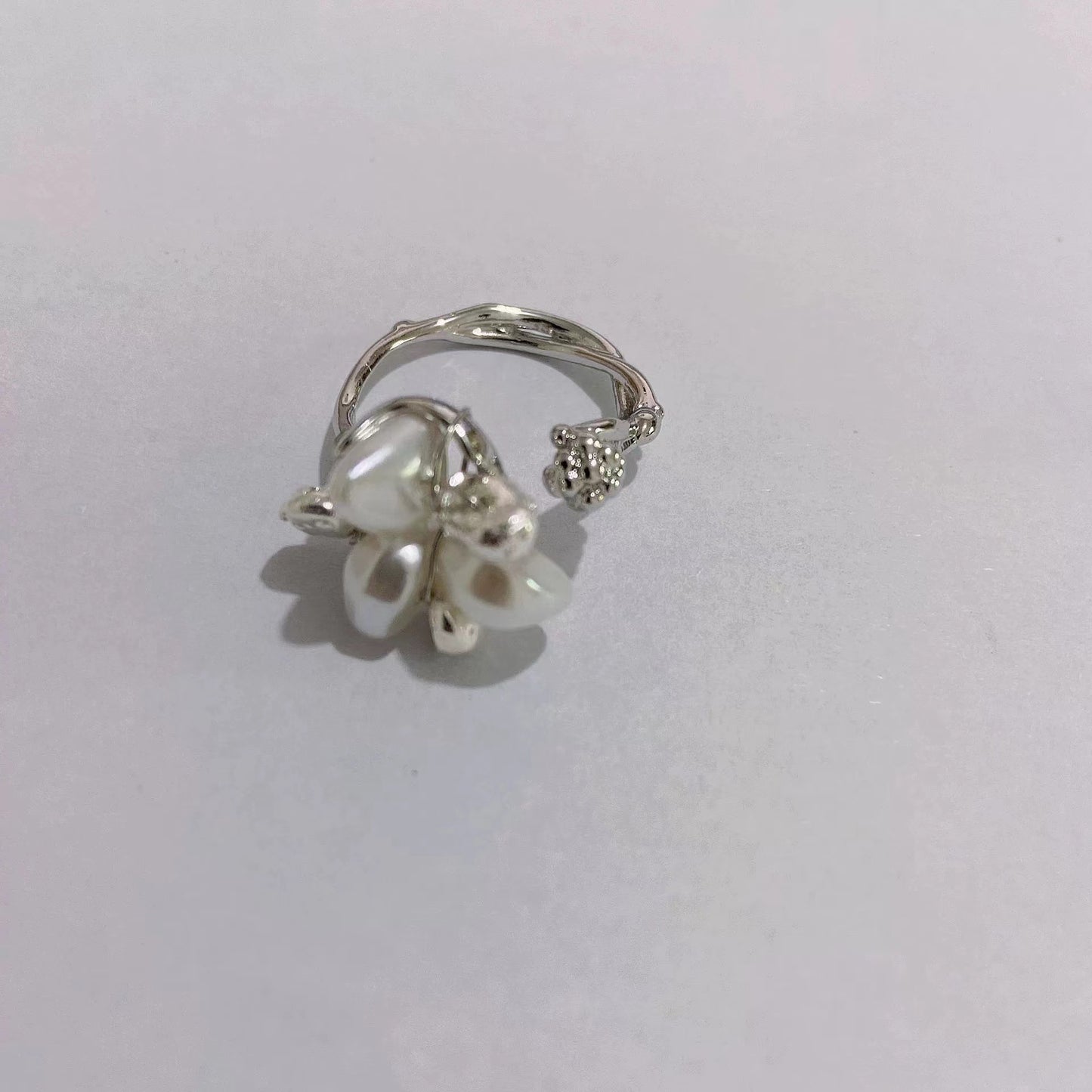 Floral metal ring