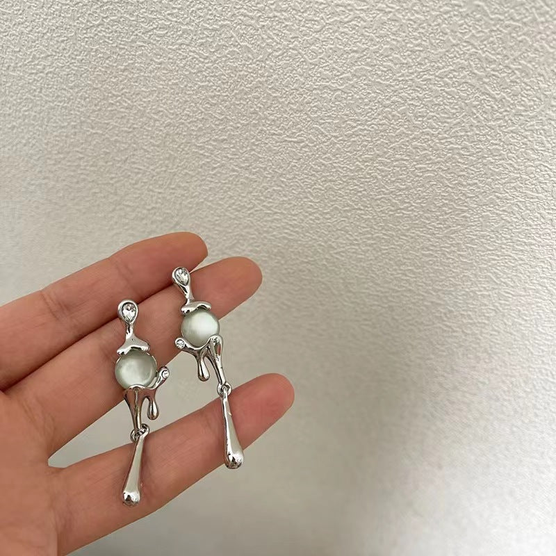 925 silver pin French cat's eye tassel niche design lava earrings long personalized aloof wind earrings female