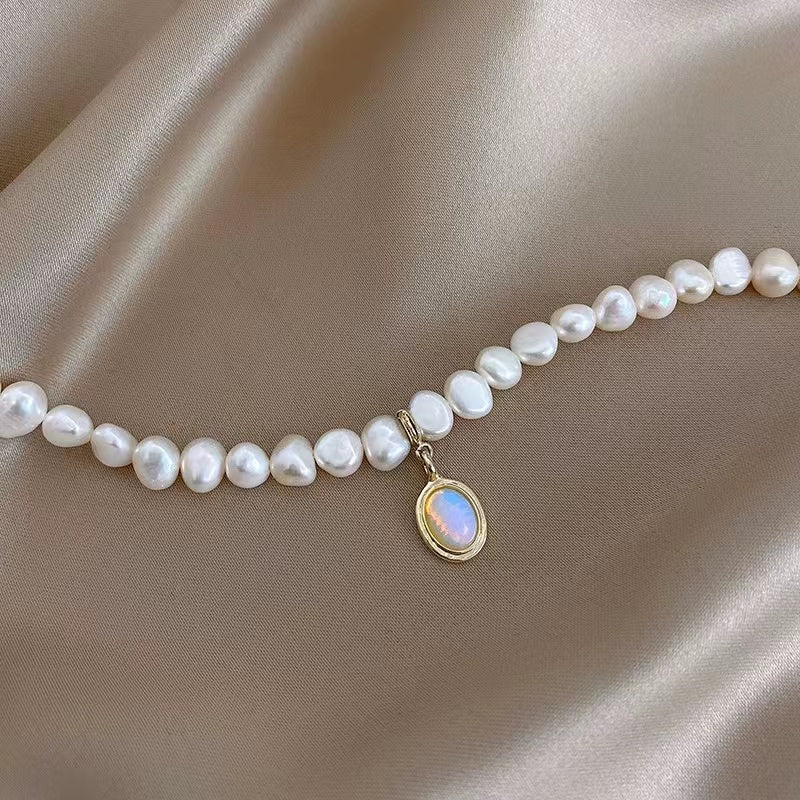 Love pearl pendant clasp chain