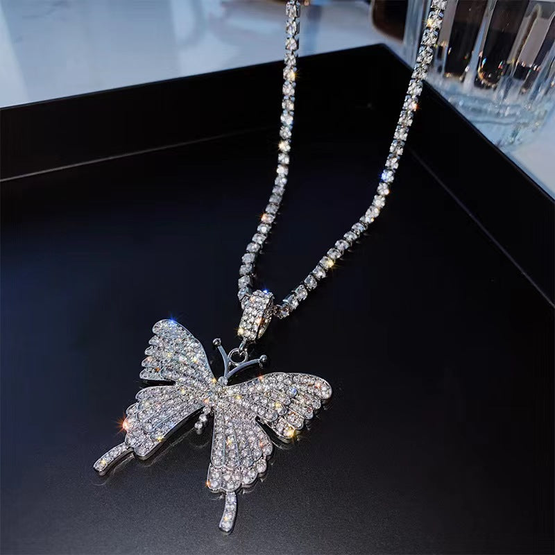 Fashion simple rhinestone butterfly necklace