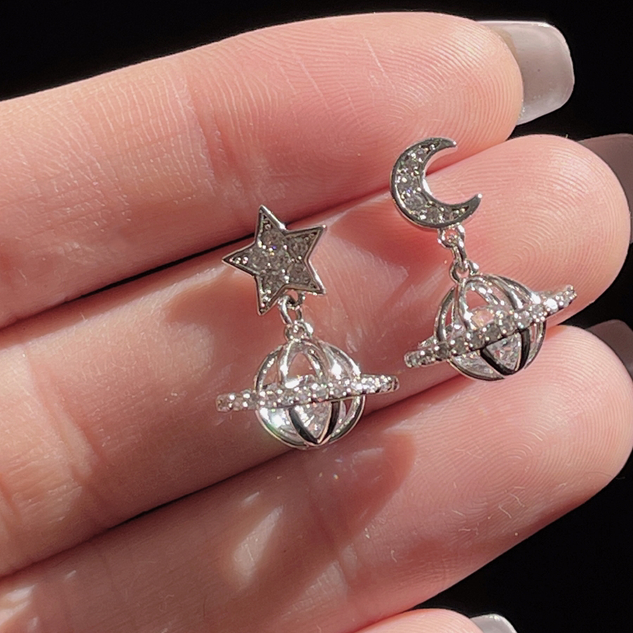 Asymmetrical sparkling stars and moons, three-dimensional micro-set zircon, exquisite and simple 925 silver earrings, female