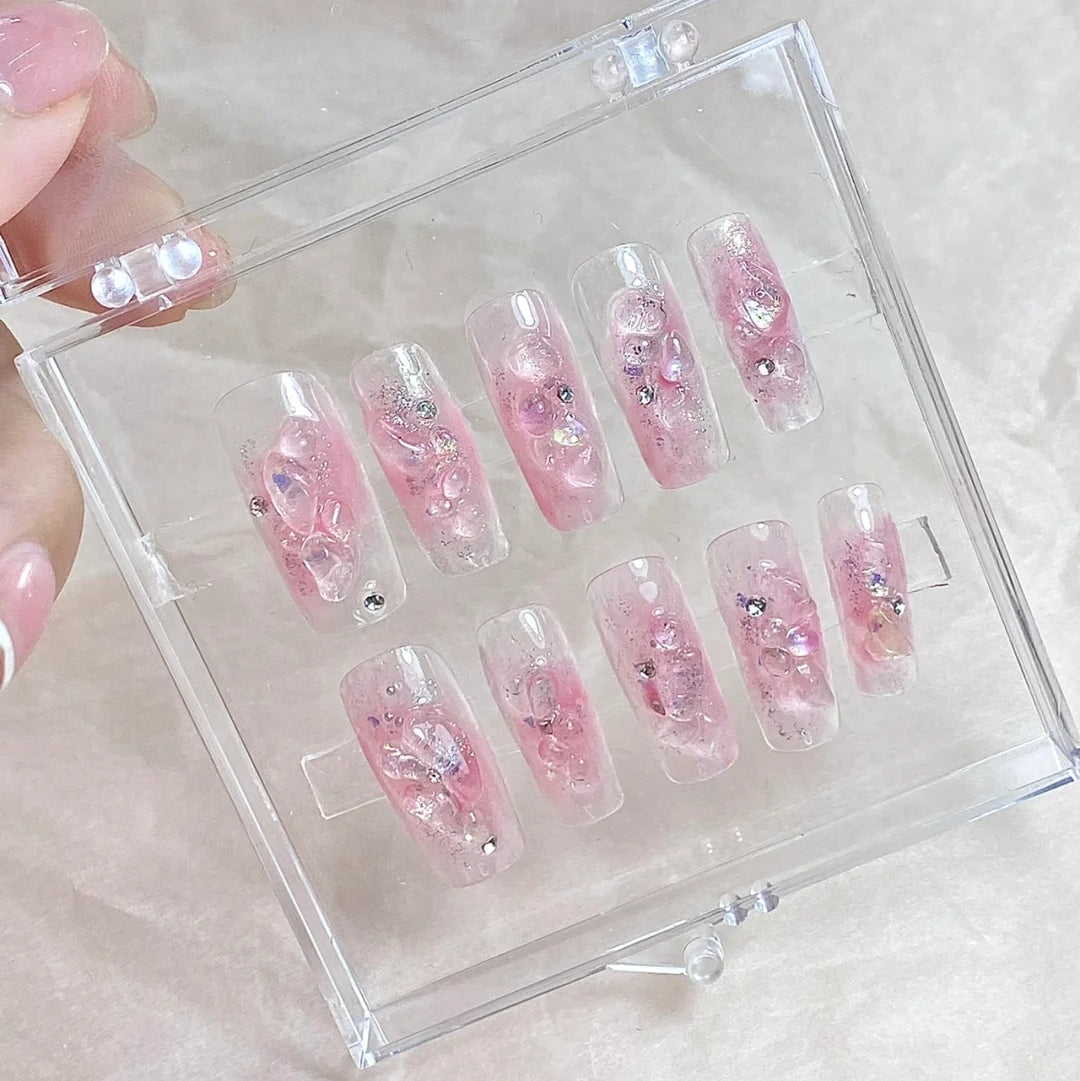 New transparent natural crystal crushed stone irregular strawberry crystal nail decoration finished product