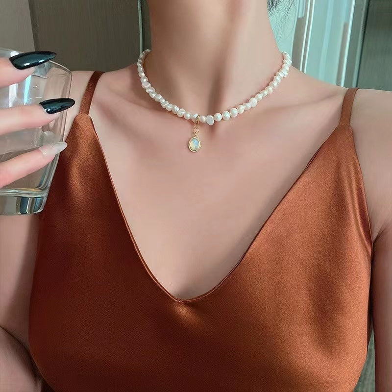 Love pearl pendant clasp chain