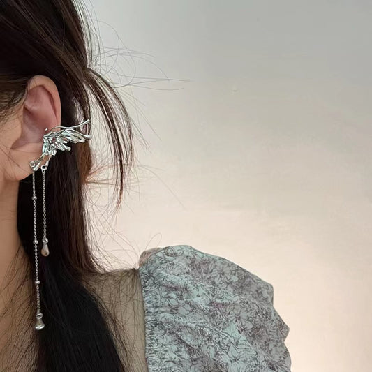 Design sense brooch sweet cool wind no ear hole ear clip female metal cold wind tassel repair face ear bone clip earrings