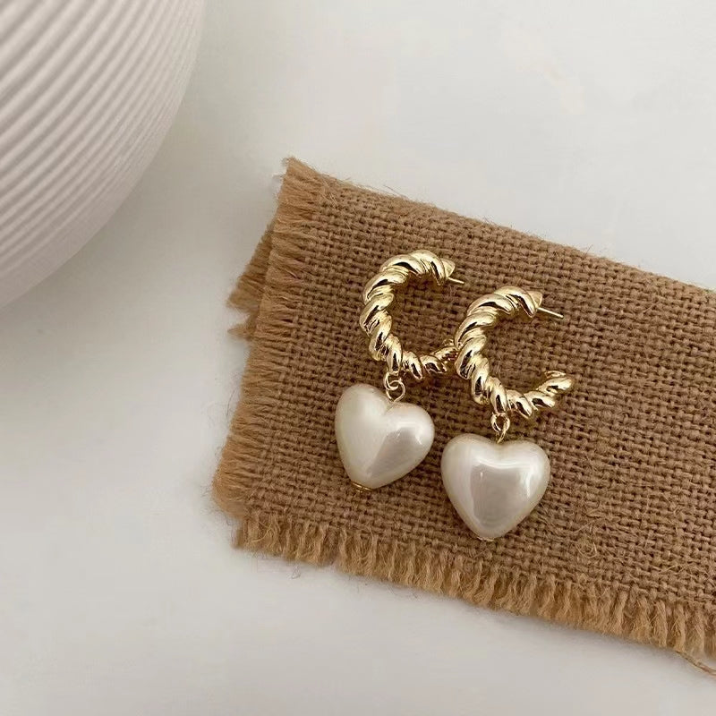 pearl love C-shaped Earrings