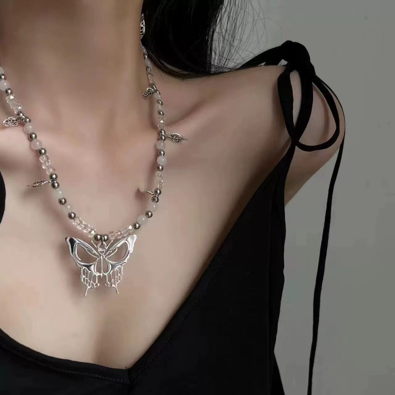 Sweet cool wind liquid butterfly necklace