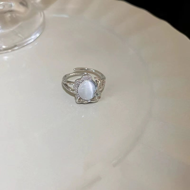 Metallic cold style geometric zirconia pearl ring