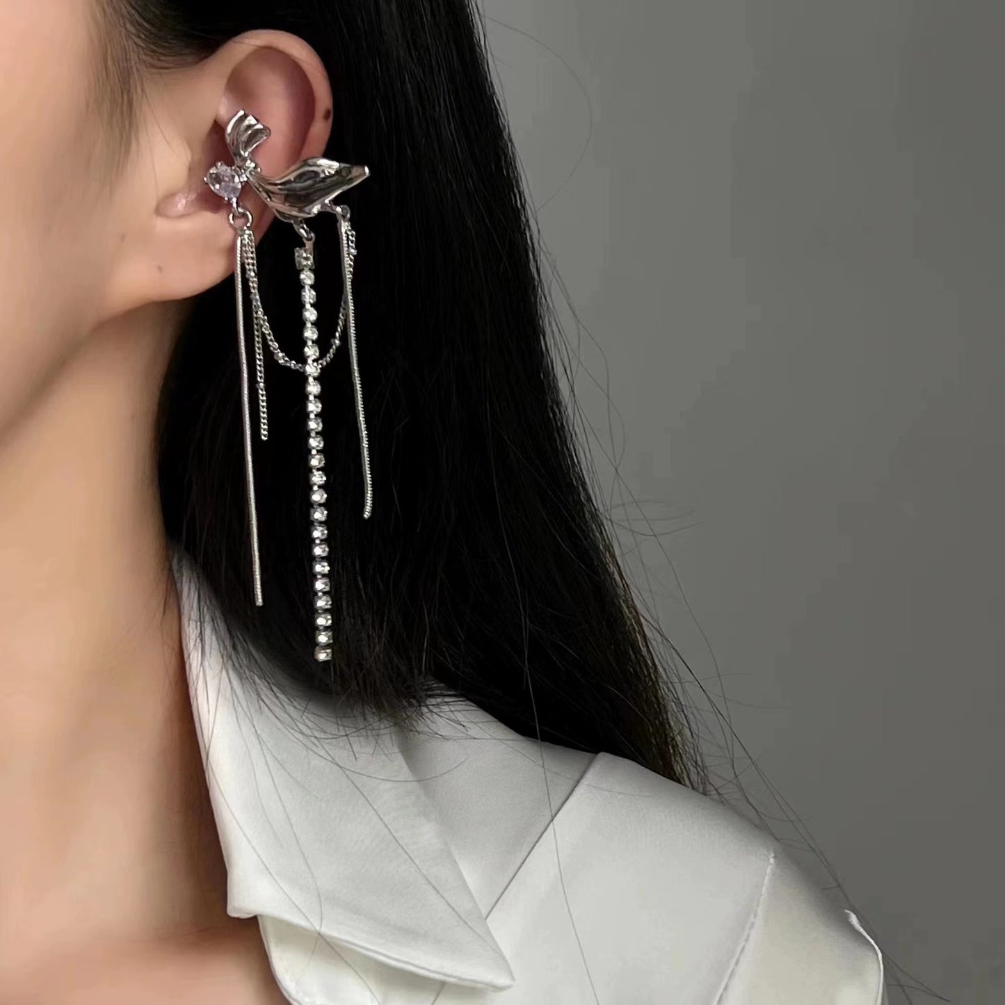 Elf ear hanging cold wind earrings female niche design butterfly tassel chain earrings light luxury sense earrings