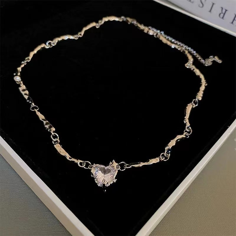 Irregular zirconia love necklace ins sweet cool cold wind fashion collarbone chain niche net red necklace female